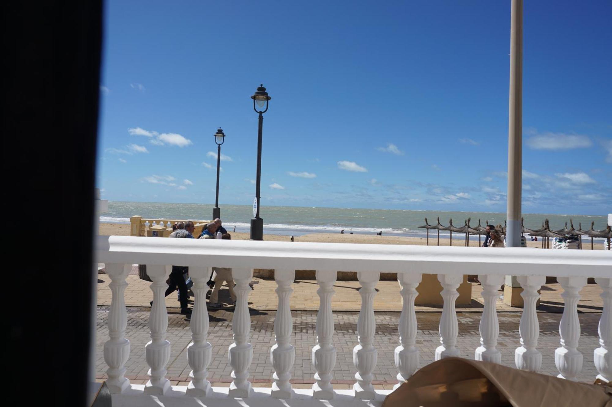 Rompeolas Playa Chipiona Exterior photo