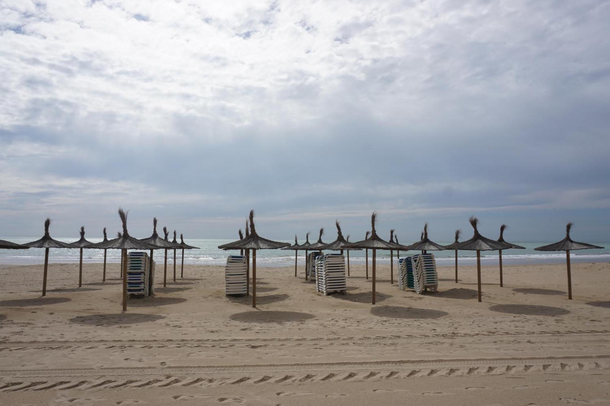Rompeolas Playa Chipiona Exterior photo
